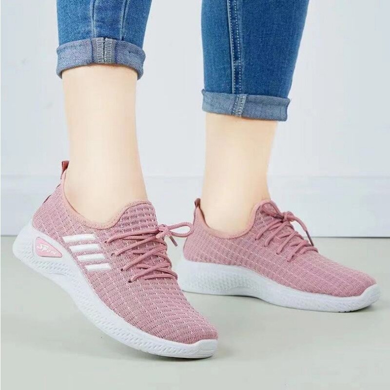 Trendy Shoes New Fly-Knit Sneakers Spring and Summer Soft Bottom Casual Mom Shoes Mesh Low-Top Running Student Shoes