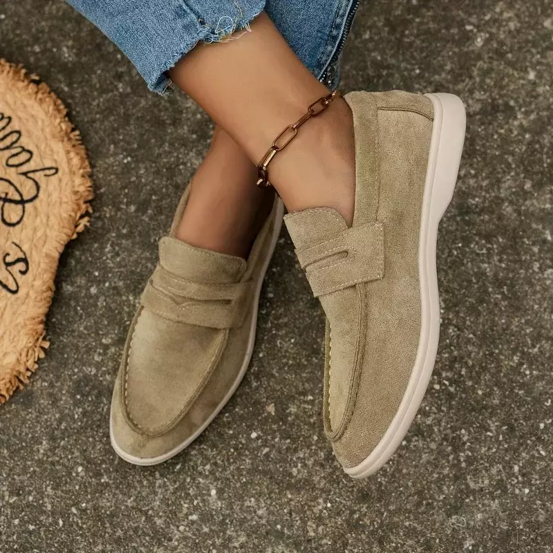 2024 Womens Summer Fashion Round Toe Shallow Mouth Slip-on Designer Vulcanized Shoes Outdoor Casual Flat Bottom Women Loafer
