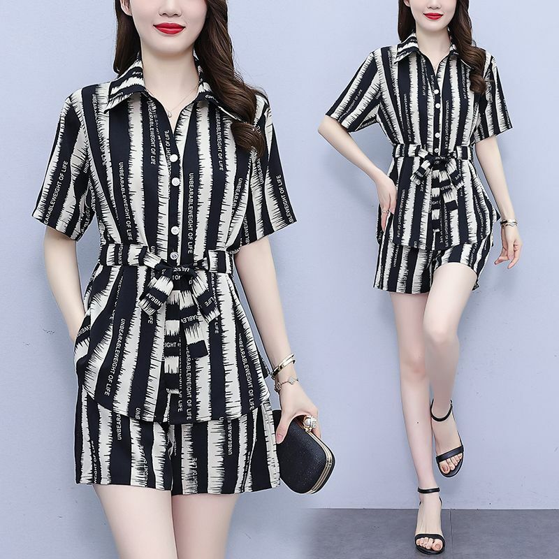 Spring and Summer New High End Temperament Women's Fashion Age Reducing Loose Vertical Stripe Print Two Piece Set