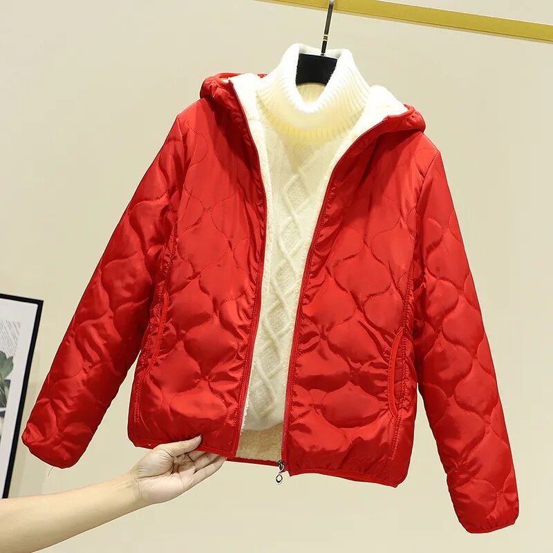 Casaco de lã de cordeiro casaco de algodão feminino curto 2023 nova feminino com capuz jaqueta de algodão além de veludo luz outono inverno algodão jaqueta