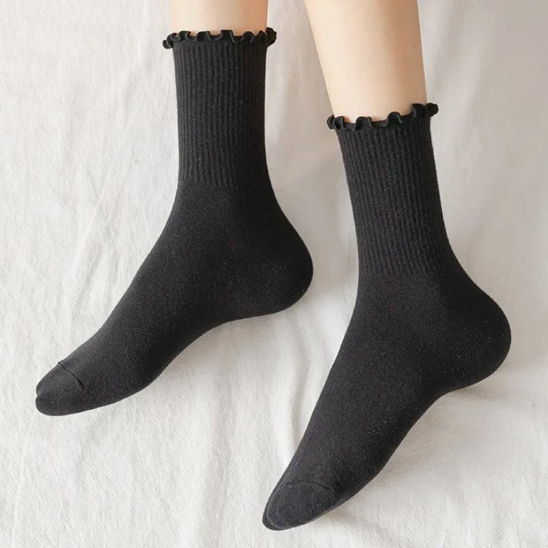 Носки Женские однотонные с оборками, хлопковые короткие Дышащие носки средней длины в японском и корейском стиле, черные белые, 5 пар, весна-осень