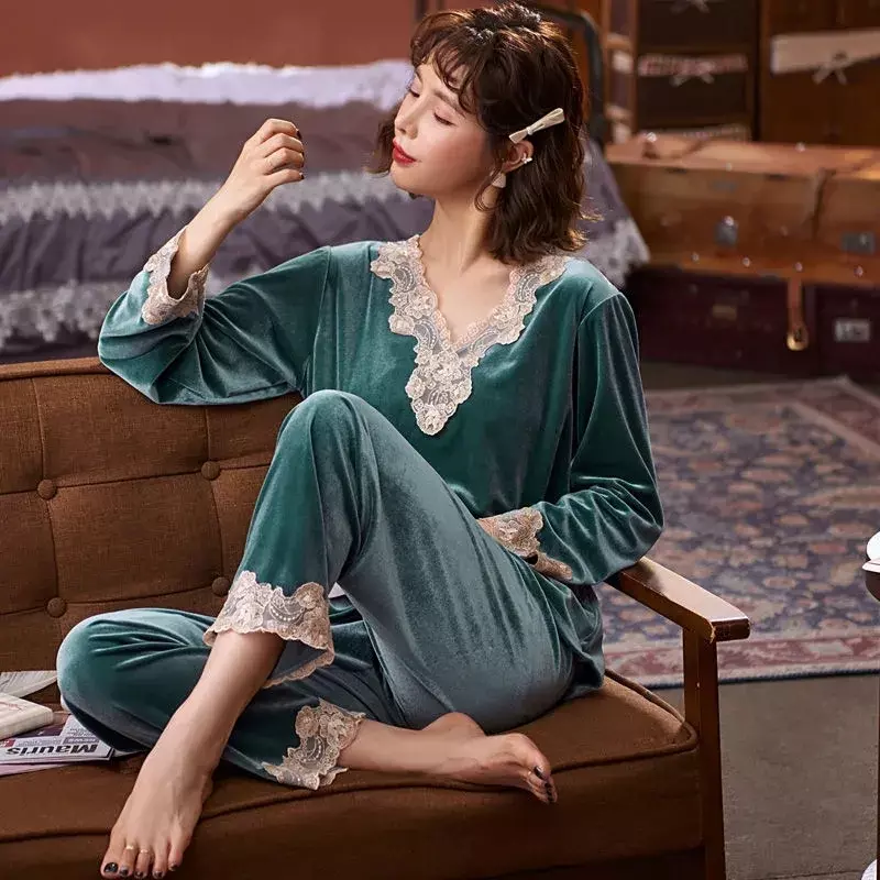 Pijama de estilo coreano para mujer, ropa de dormir de manga larga, tres estaciones, terciopelo dorado, se puede usar fuera, talla grande, servicio a domicilio, 6911-13