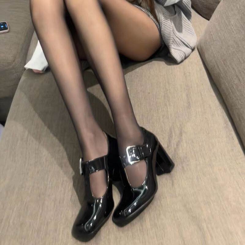Mary Jane-zapatos de tacón grueso con punta cuadrada para mujer, calzado de charol negro con tacón alto y correa en el tobillo, punta redonda, novedad de verano, 2024