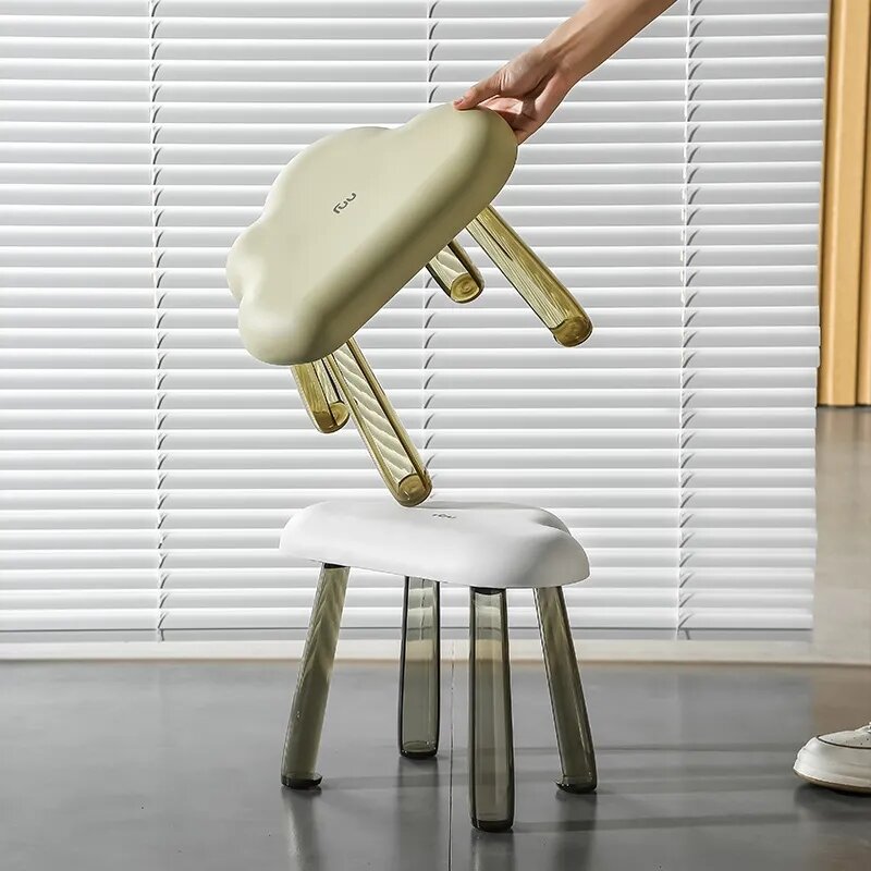Акриловые прозрачные креативные стулья для гостиной, нескользящая скамейка для ванной, детский ступенчатый стул, пластиковый утолщенный стул для смены обуви