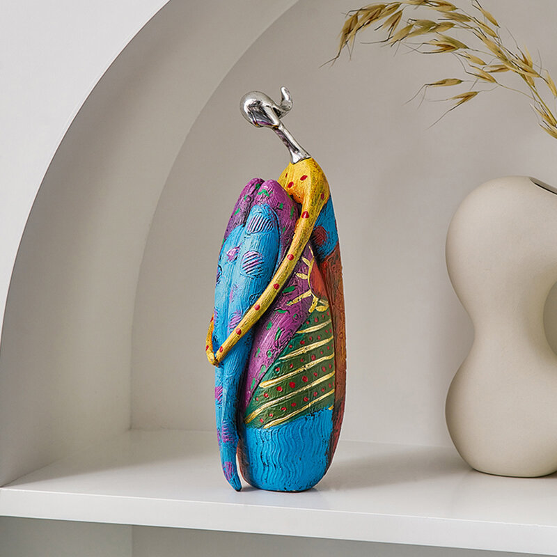 Creative Home ตกแต่งที่มีสีสันบทคัดย่อประติมากรรม Living Room โมเดิร์น Art Figurine เดสก์ท็อปอุปกรณ์ประดับตกแต่งของขวัญ
