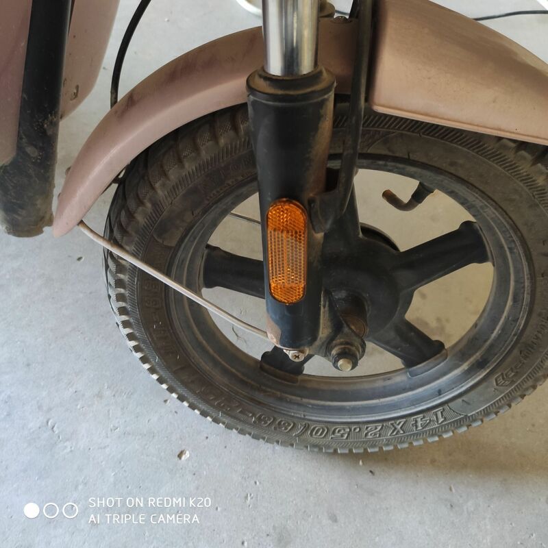 72x23mm Oblong Amber Reflectors Self-Adhesive ATV Motorcycle Quad-Biking RVs Caravan Auto Trucks Side Mark Rear/Tail/Signal Part