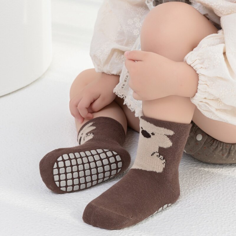Chaussettes de sol coordonnantes pour bébé, chaussettes douces pour tout-petits, dessin animé mignon, printemps, nouveau, 2023