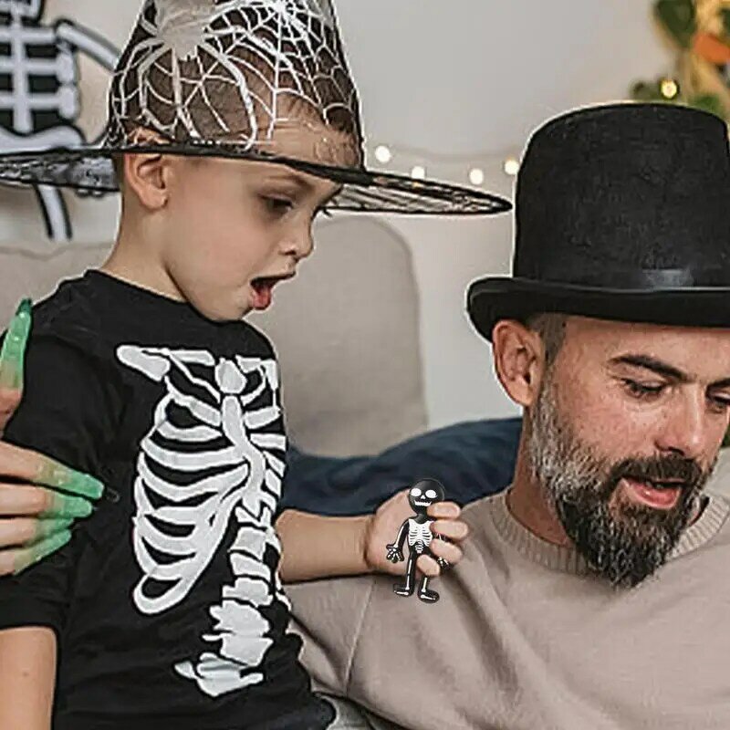 Juguetes de esqueleto suave para Halloween, juguetes elásticos de TPR, calavera para hombre, juguetes para apretar, alivio del estrés divertido, favores de fiesta para todos los niños y adultos
