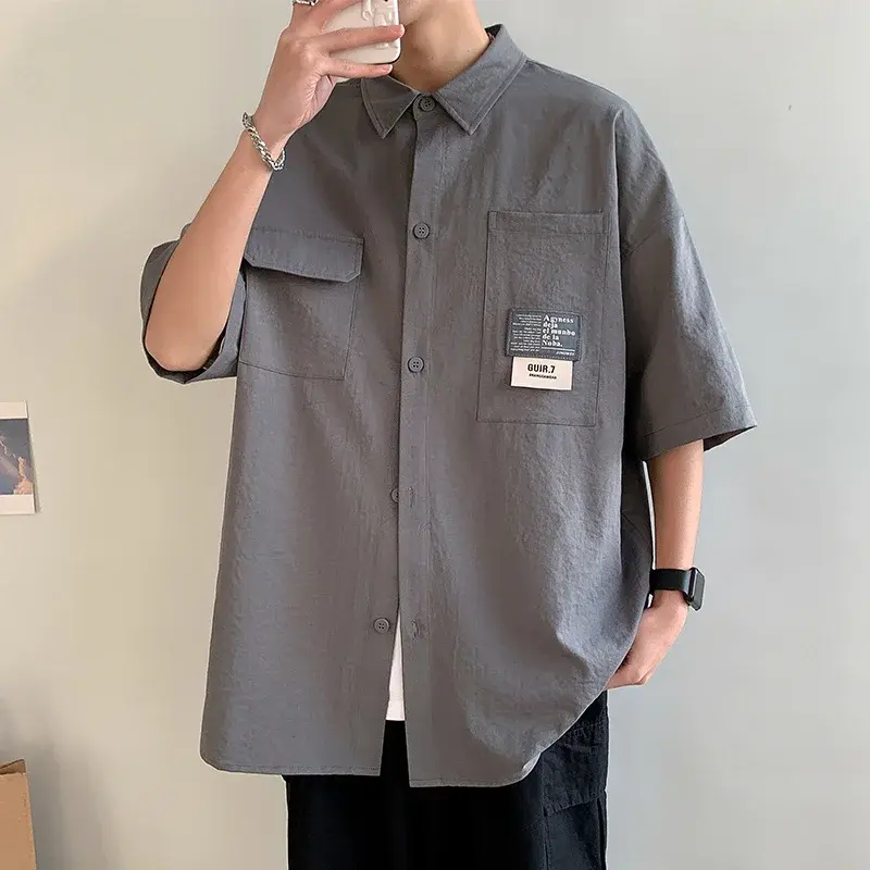 Camisa extragrande manga curta masculina, blusas japonesas casuais de lapela, moda rua alta com vários bolsos, verão
