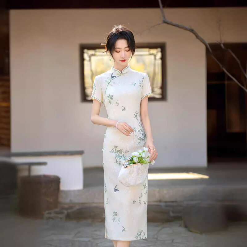 청년 스타일 자카드 슬림핏 소녀 신상 데일리 반팔 치파오 원피스, 중국 패션 개선, 2024 여름