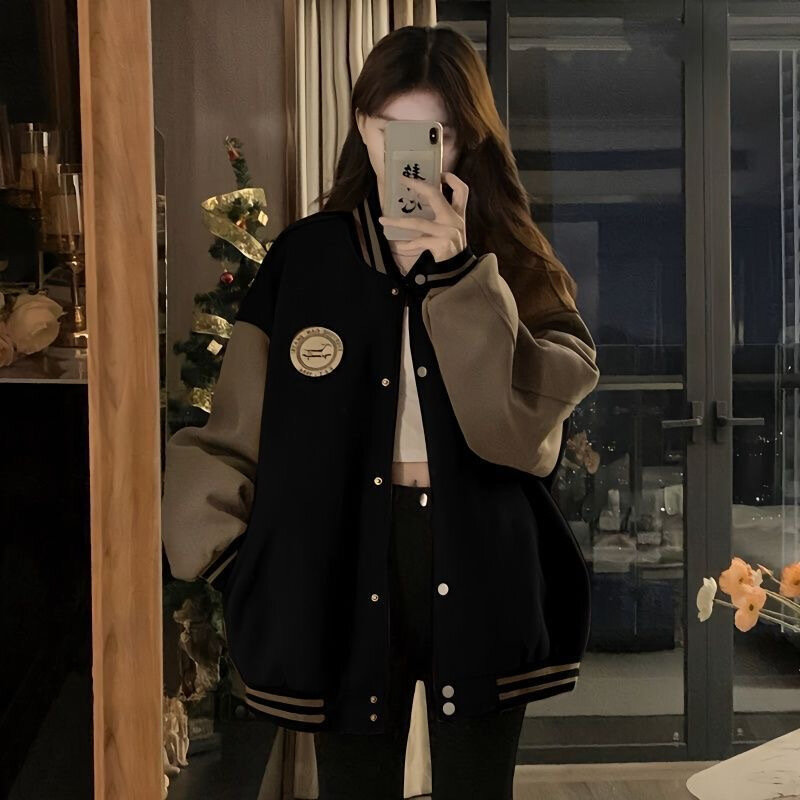 Lazy Style Baseball Jacket for Women in Autumn and Spring, Plush and Thickened Retro Loose Fitting Cardigan Sweater, in Fashion