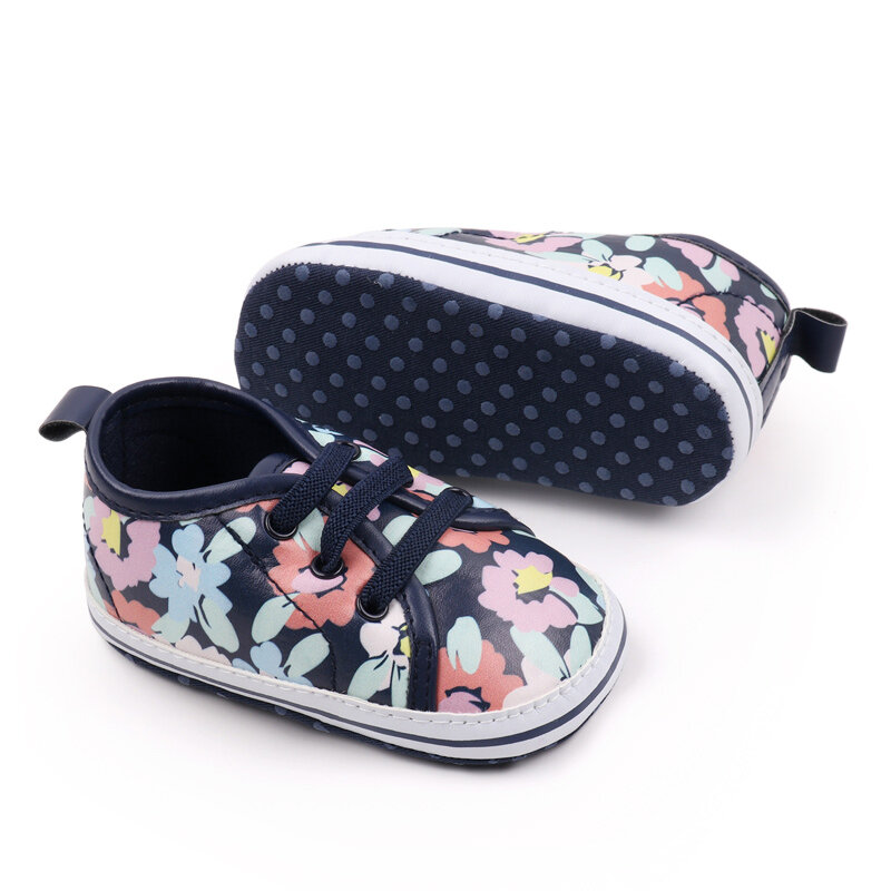 Прогулочная обувь для маленьких девочек, дышащая обувь на плоской подошве с цветочным принтом для новорожденных
