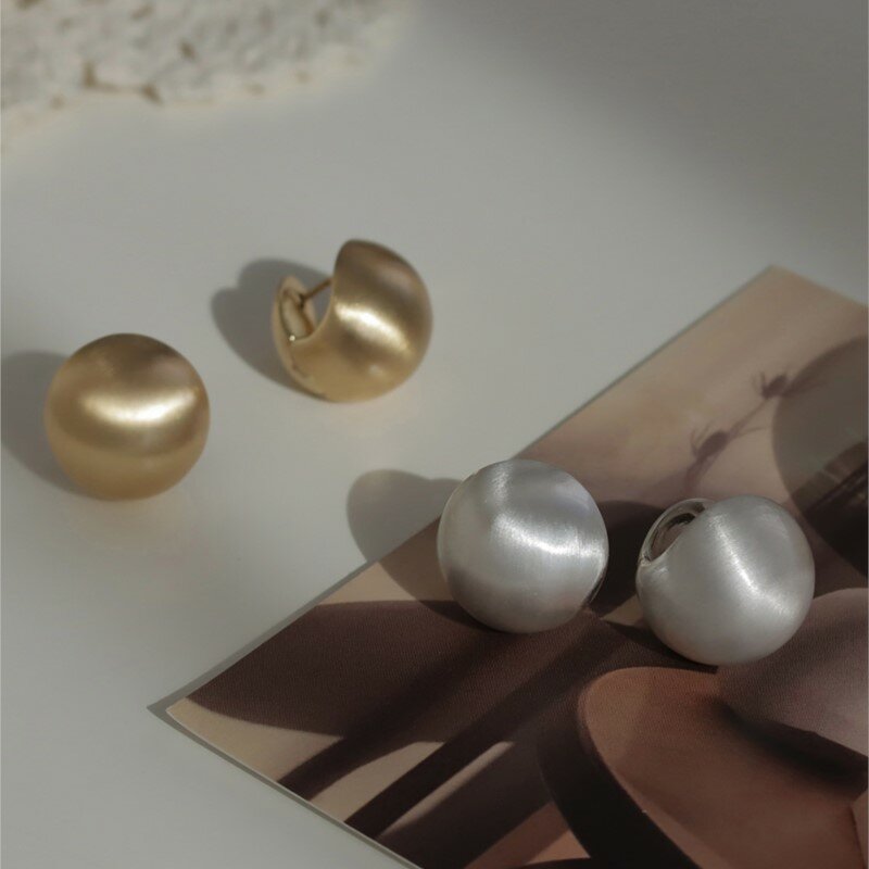 ANENJERY Frosted Gold-plated Brushed Spherical Hoop Earrings for Women Retro Unique Creative Versatile Accessories brincos
