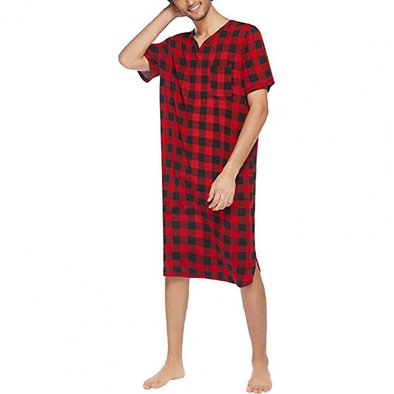 Pijama xadrez masculino com manga curta, decote em v, bolso no peito, roupeiro casual para dormir, peça única para conforto, verão