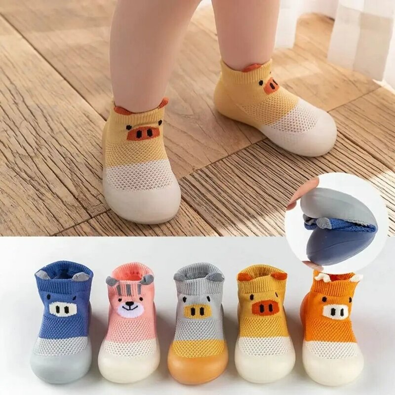 Scarpe antiscivolo per bambini toddller Cute Cartoon comode scarpe da bambino per primi calzini per neonati leggeri e traspiranti