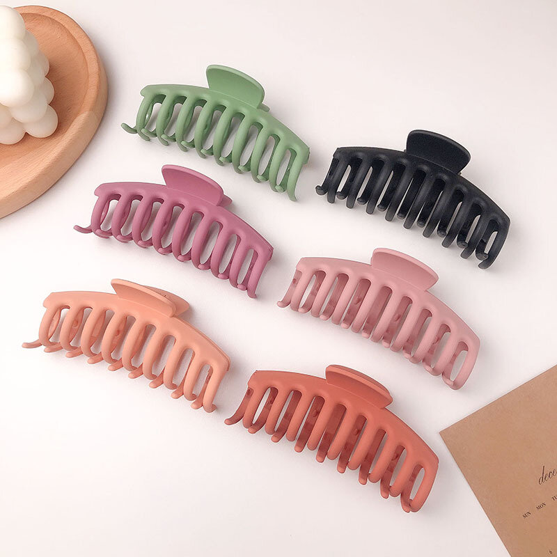 2023 Korean Solid Big Hair Claws Elegant Frosted Acrylic Hair Clips Hairpins Barrette Headwear for Women Girls Hair Accessories