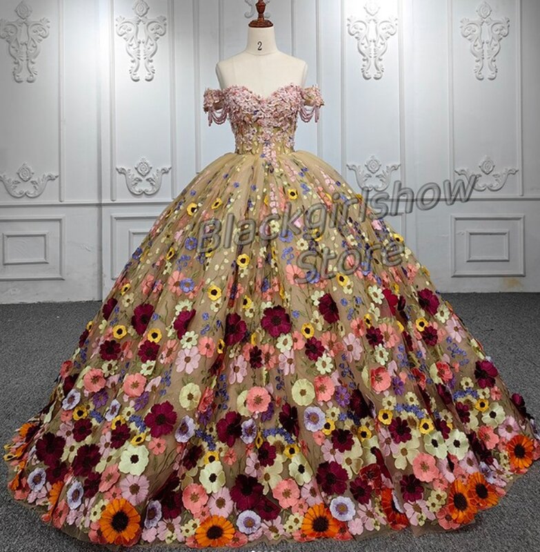 Luxury 15 Quinceanera Dresses 2024 Elegant floral embroidery Dreamy and elegant Quinceanera Dresses