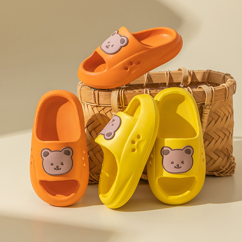 Zapatillas de verano para niños y niñas, zapatos de Casa de oso de dibujos animados, zapatillas de tacón plano de Eva suave, toboganes de playa para niños y bebés