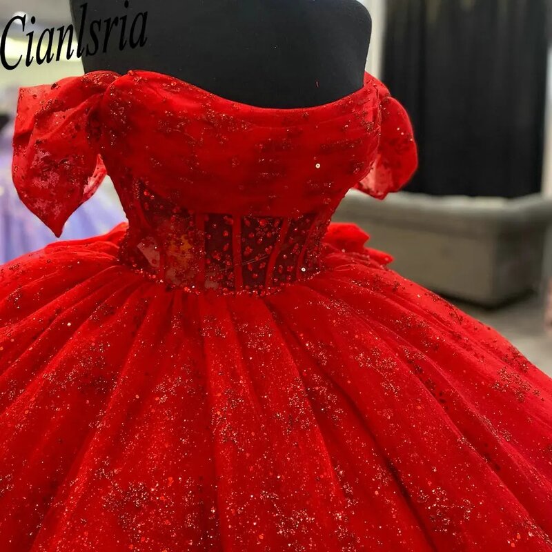 Красное бальное платье с блестками и оборками, платье с бантом и открытыми плечами, юбка в складку, 15 лет