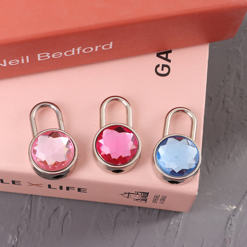 Mini okrągły kształt kłódki kolorowe diamentowe zamki sprzętowe z blokadą na klucz do bagażu podróżnego pudełko na biżuterię ślubną pamiętnik walizkę