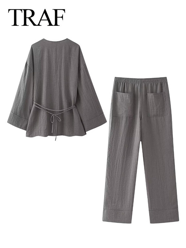 Женский элегантный комплект из 2 предметов TRAF 2024, блузка с V-образным вырезом и асимметричными кружевными вставками + широкие брюки с эластичным поясом, повседневный шикарный костюм