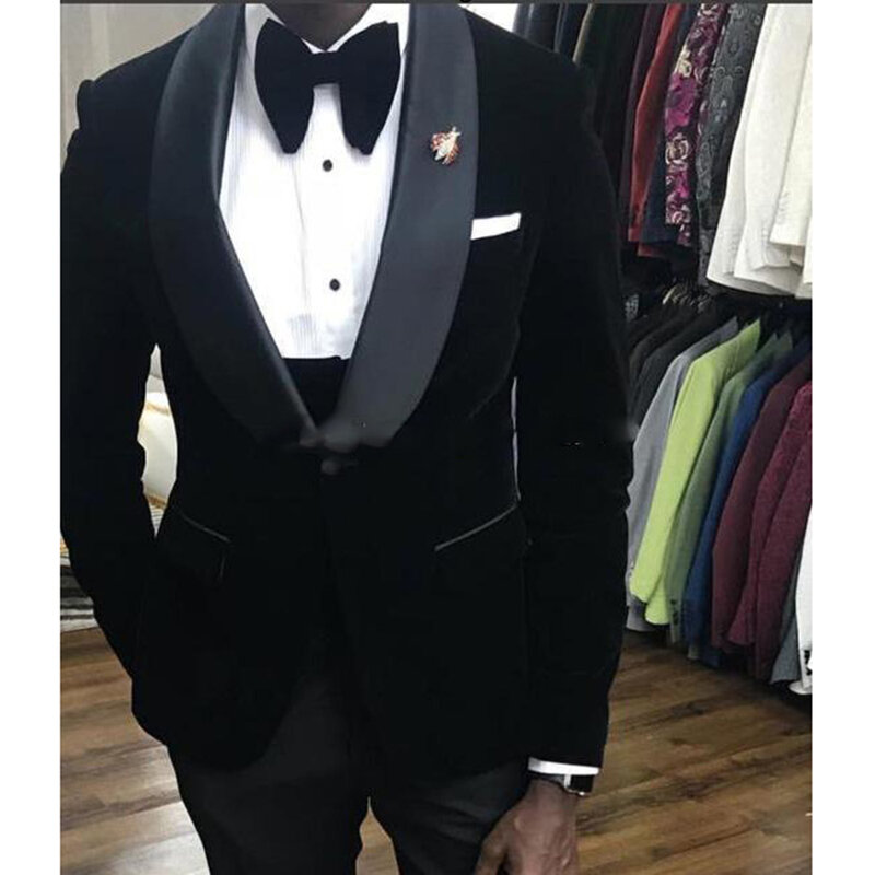 Nowe popularne jeden przycisk czarne aksamitne ślubne smokingi dla pana młodego szal Lapel Groomsmen mężczyźni formalne garnitury na bal (kurtka + spodnie + kamizelka + krawat)