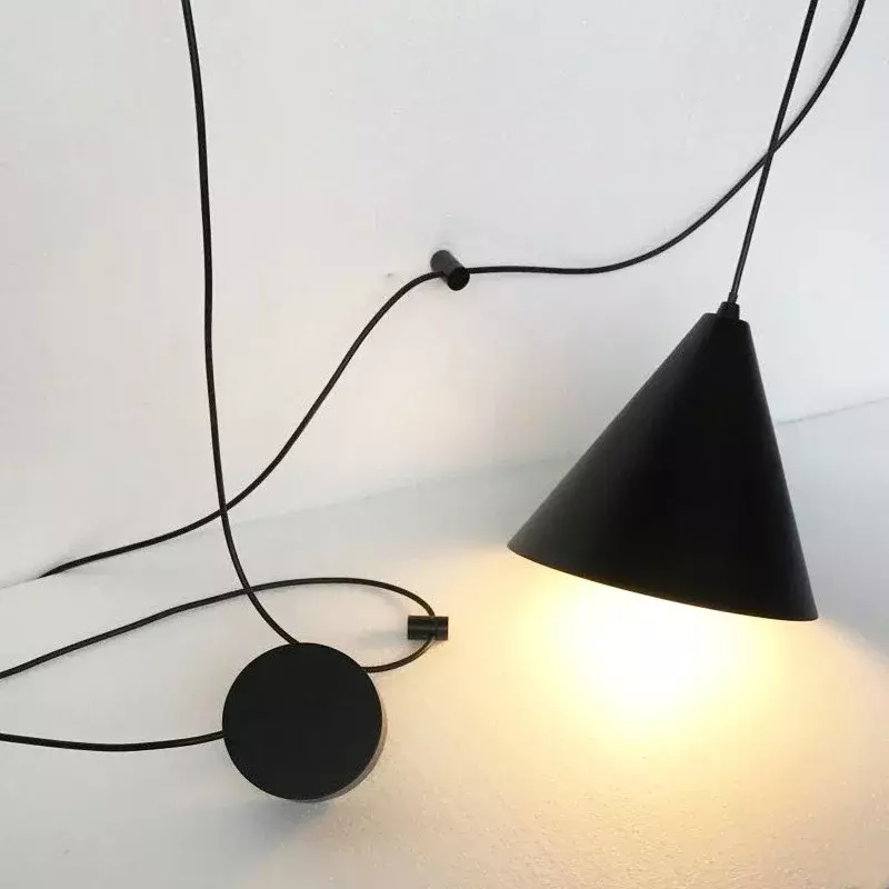 โคมไฟติดผนัง Vintage สีดำสำหรับห้องนั่งเล่นห้องนอนบันไดยาวลวดข้างเตียงทางเดินพร้อมปลั๊ก Sconce Light ...