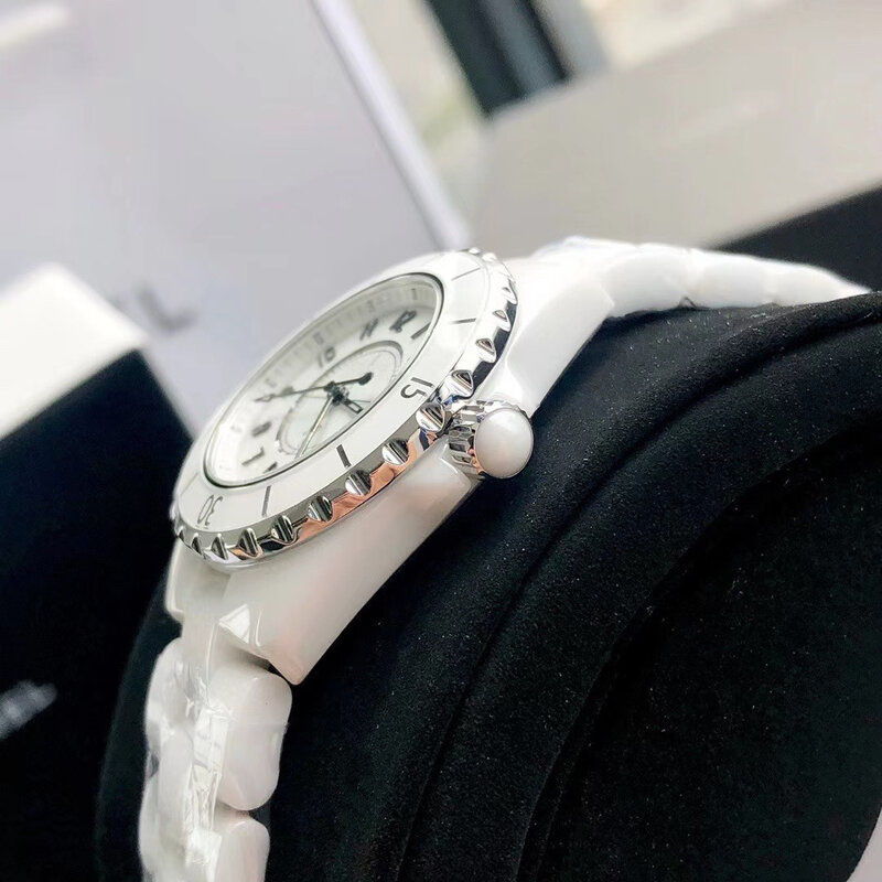 Jam tangan wanita quartz warna hitam dan putih mewah jam tangan wanita fashion kedap air berkualitas tinggi jam tangan hadiah jimat butik