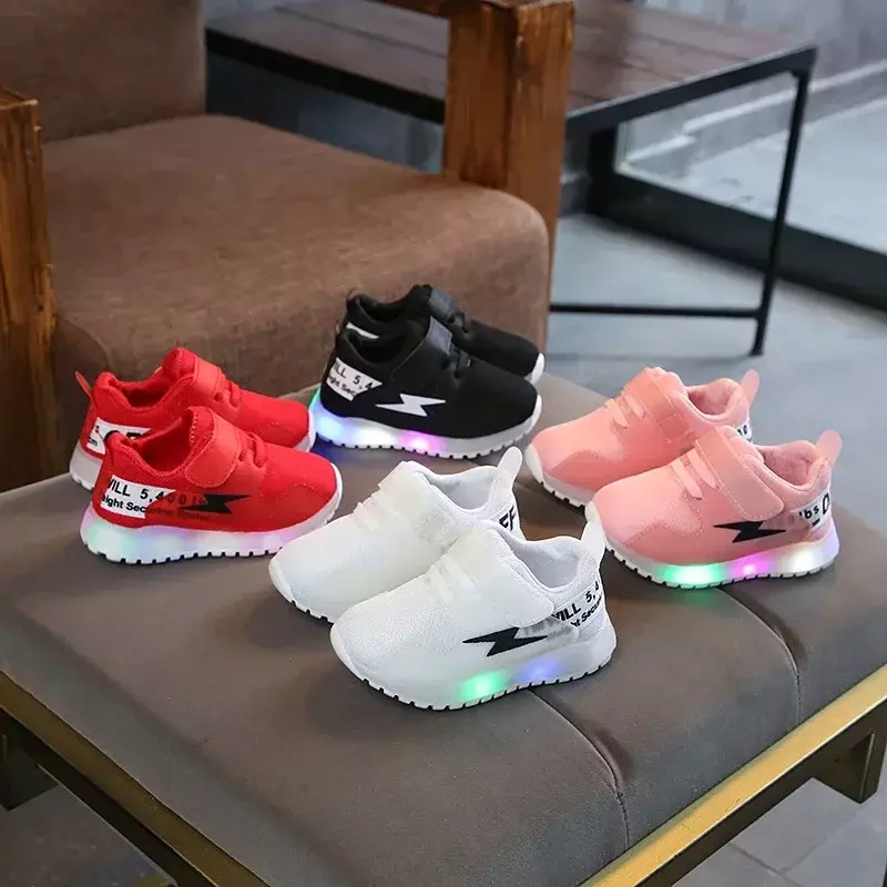 Sepatu kets LED untuk anak bayi balita, sepatu Sneakers bercahaya lampu LED tenis musim semi musim gugur 2023, sepatu balita anak bayi perempuan dan laki-laki