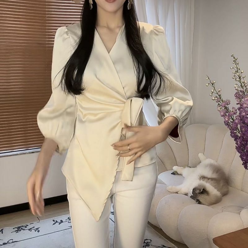 2024 Nieuwe Zomer Chique Elegante Mode Retro Office Lady Losse Koreaanse Stijl Damesshirt Effen Kleur Strik V-Hals 3/4 Mouw Tops