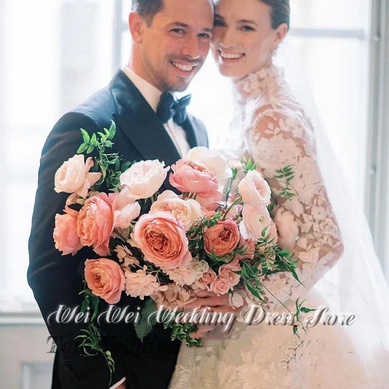 Appliques di fiori 3D in pizzo di lusso abiti da sposa Vintage a-line collo alto maniche lunghe Boho Bridal Court Train Vestido De Noiva