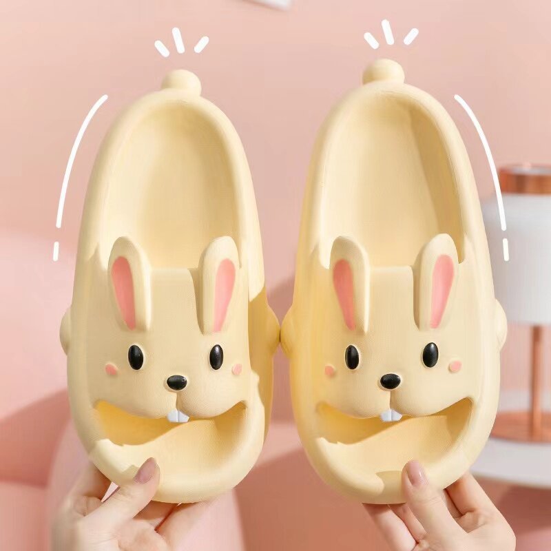 Cute slippers for women in summer cartoon parent-child indoor and outdoor wear, non slip soft soles for children at home sandals