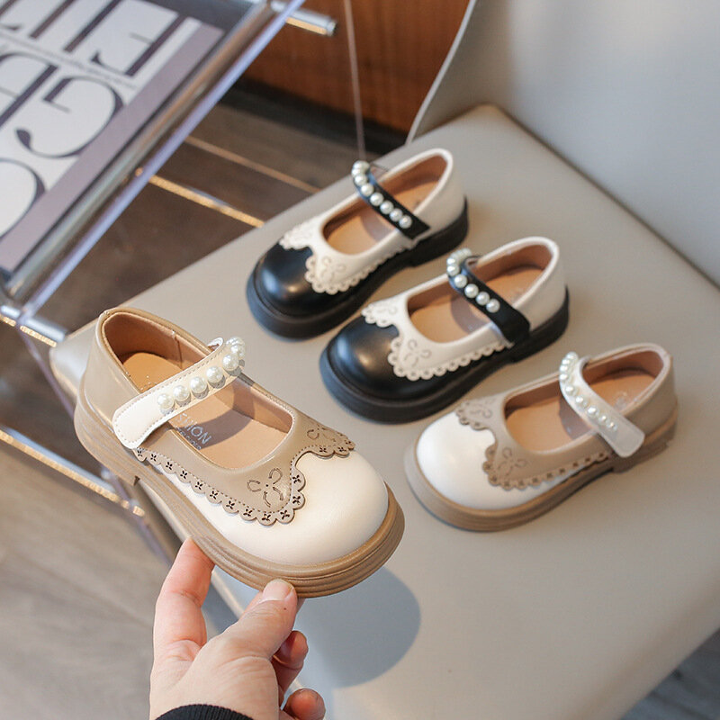 Sepatu anak perempuan putri kecil kulit sepatu 2024musim semi dan musim gugur sepatu kacang polong sepatu bayi perempuan gaya Barat