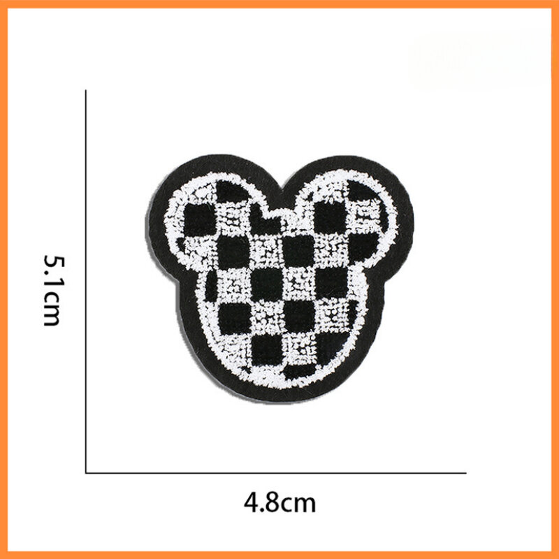 DIY Cartoon Bear Heart Embroidery Patch Ferro em adesivo, Emblema Emblema, Saco de roupas, Chapéu, Acessórios de tecido, Novo, 2024