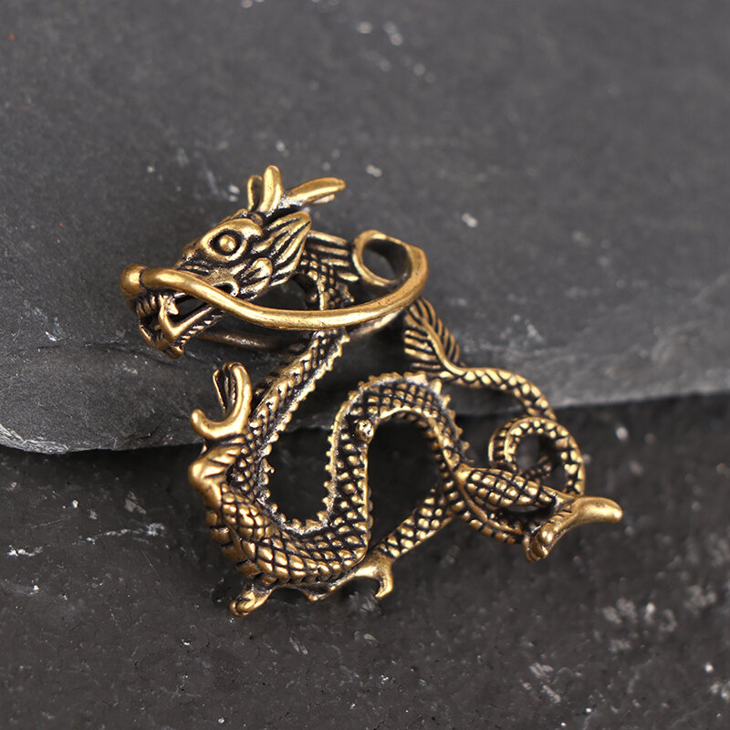 Porte-clés du zodiaque du dragon du nouvel an chinois, ornements de voiture, pendentif en laiton, année 12
