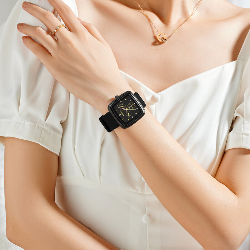 Het Nieuwe Zwarte Vierkante Horloge Vrije Tijd En Mode Mannen Ms. Waterdichte Quartz Horloges Leren Band Gewoon Wijzerplaat