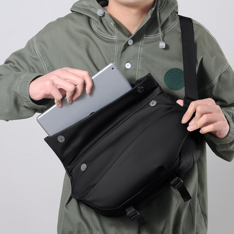 Men's Functional Camera Chest Bag Waterproof Ipad Multifunctional  Crossbody Bag Men's Personal Shoulder Bag Stand Messenger Bag