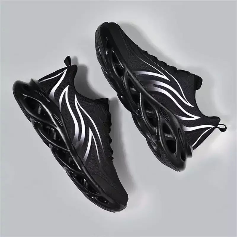 Sepatu ujung bulat berpola untuk sneakers 0 sepatu badminton untuk pria produk lucu olahraga luxus biaya rendah loafersy musim baru ydx3