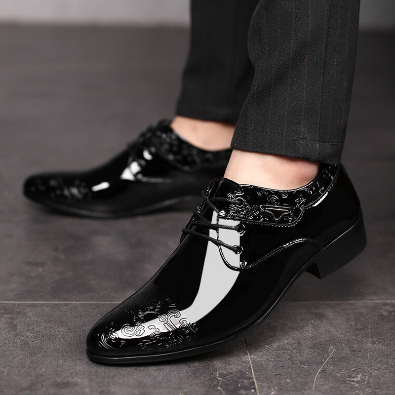 Buty dla mężczyzn na wesele biuro oxfordy Casual buy Business dla mężczyzn Dress sznurowadło Up formalne czarne PU skórzane Brogue 39-48