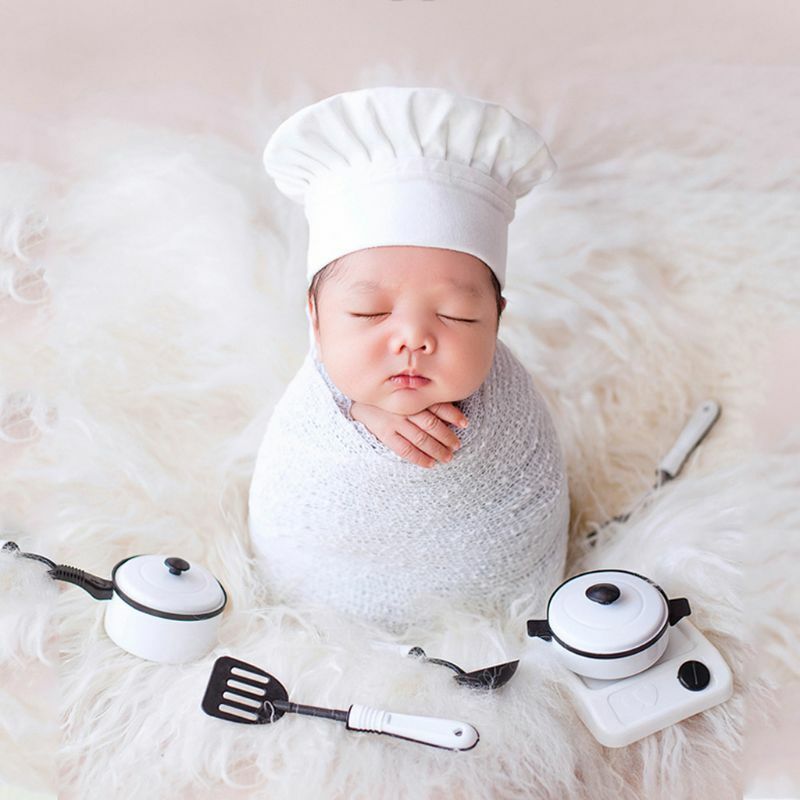 77HD การถ่ายภาพเสื้อผ้าหมวกเชฟสีขาวยืด Little Cook สำหรับทารก Photo Prop