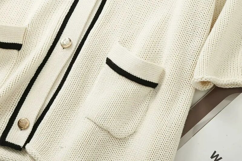 Cárdigan de punto fino con botones de Metal en contraste para mujer, suéter Retro de manga corta con solapas, abrigo elegante, 2023