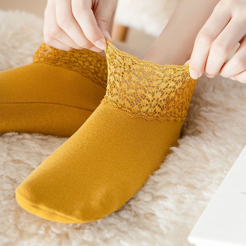 Kaus kaki lantai renda silikon wanita, Kaos Kaki longgar hangat beludru setengah tabung musim gugur dan musim dingin Super lembut dan tebal