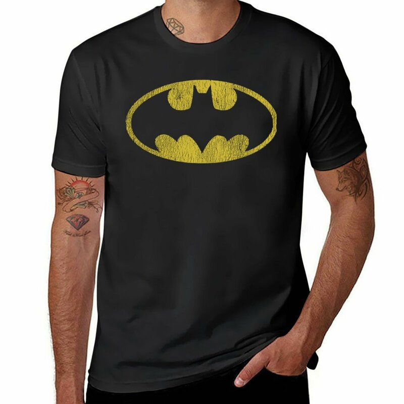 Camiseta gráfica de Bat Vintage masculina, logotipo amarelo clássico, presente perfeito, fãs de esportes, roupas fofas, camisetas masculinas