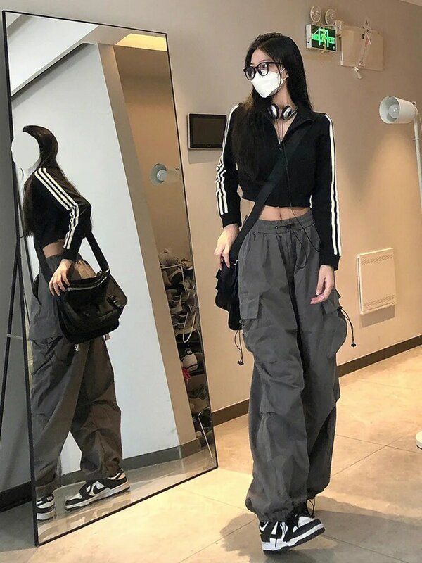 Spadochron w stylu Harajuku spodnie do biegania kobiety Techwear Cargo koreański dla męskie spodnie dresowe z szerokimi nogawkami spodnie do biegania ubrania streetwear