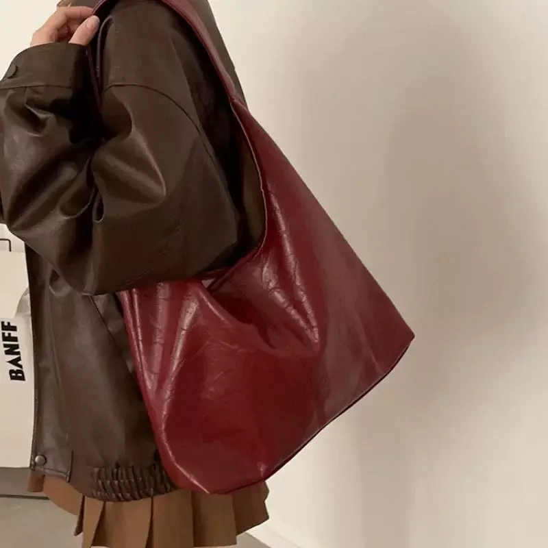 MBTI Fashion Red Womens Shoulder Bag Vintage Designer Large Capacity Casual Tote Bag Autumn and Winter Korean Fashion Handbag