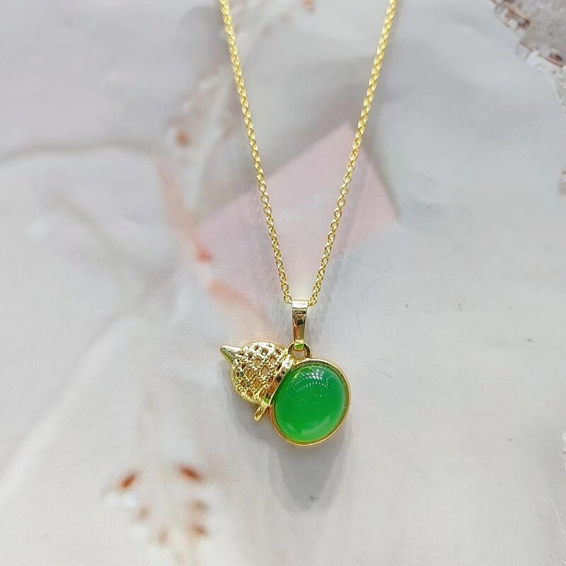 Stylish Clavicle Chain Necklace Chrysoprase Jade Pendant Natural Chalcedony Stone Gourd Pendants Womens Charm Jewelry Gemstone