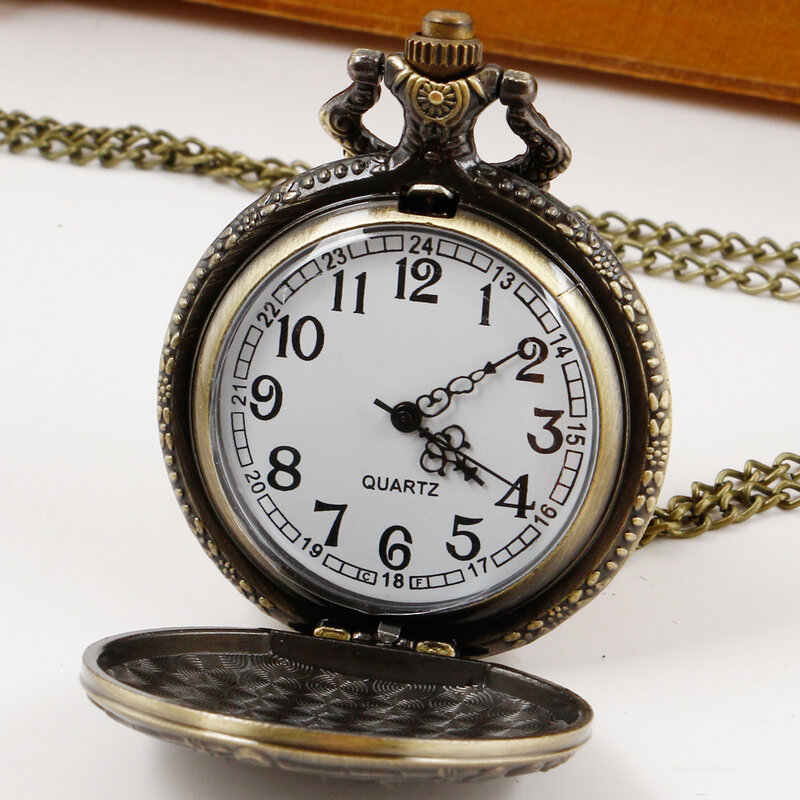 Creativo lupo selvatico bronzo orologio da tasca retrò uomo donna ciondolo moda fantastico orologio con collana al quarzo animale con catena miglior regalo