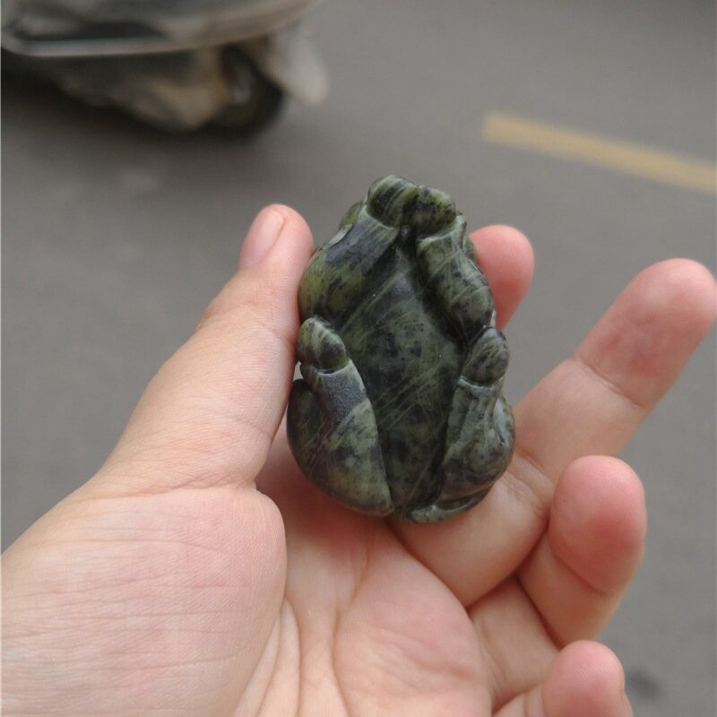 Tibetan Jade Zodiac Pig Transport Pendant Medicine King Stone Three-dimensional Treasure Pig Ornament