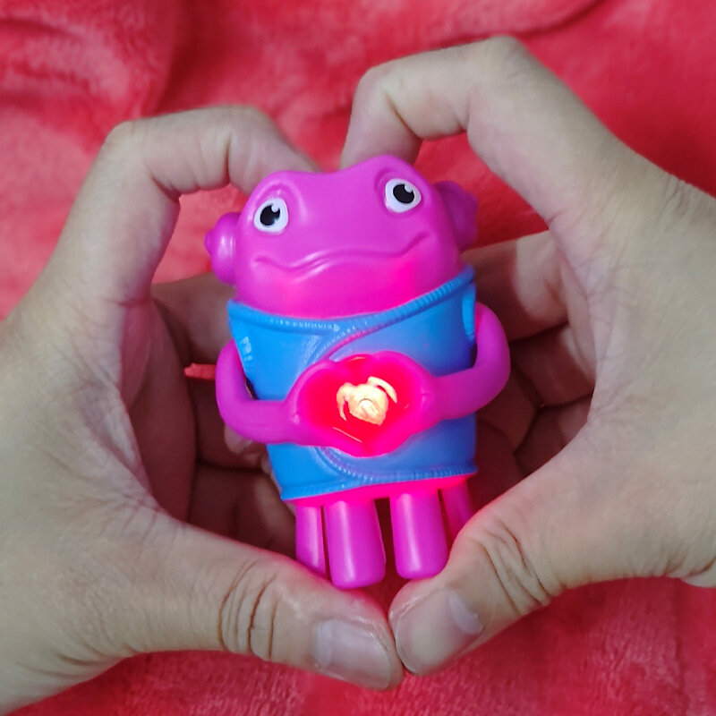 1Pc Crazy Than Heart Alien giocattoli a emissione di luce bambini decompressione amore bambole giocattolo incandescenti bambini regali divertenti creativi