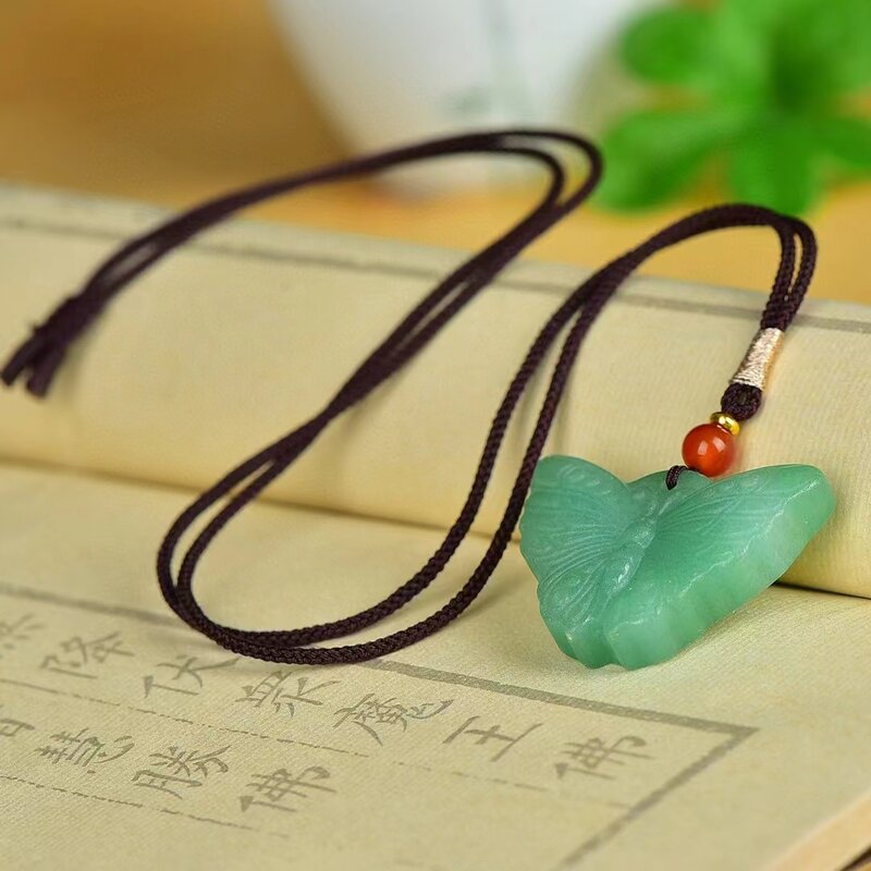 Aventurine Jade Pendant Natural Green Stone Necklace Pendants Exquisite Women Butterfly Amulet Jewellery Mascot Charms Jewelry